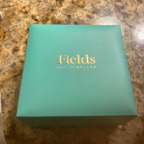 Necklace Gold crucifix - Picture 9 of 9